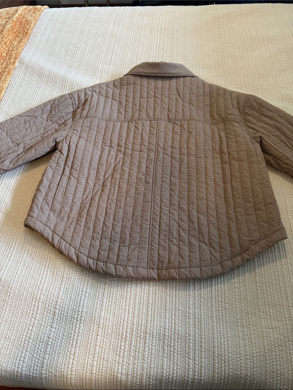 Old Navy Quilted Button-Front Jacket in Taupe - Picture 10 of 11